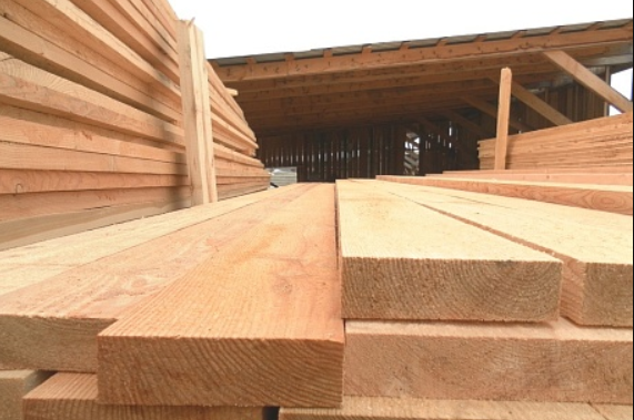 Пиломатериалы в Минске: Где купить качественно и недорого